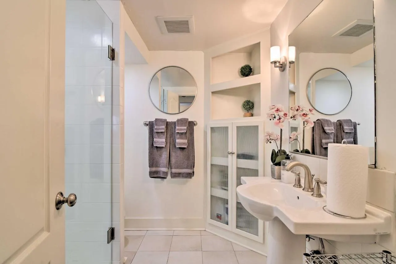 Lush Portland Flat With Fire Pit, 4 Mi To Dtwn! 아파트