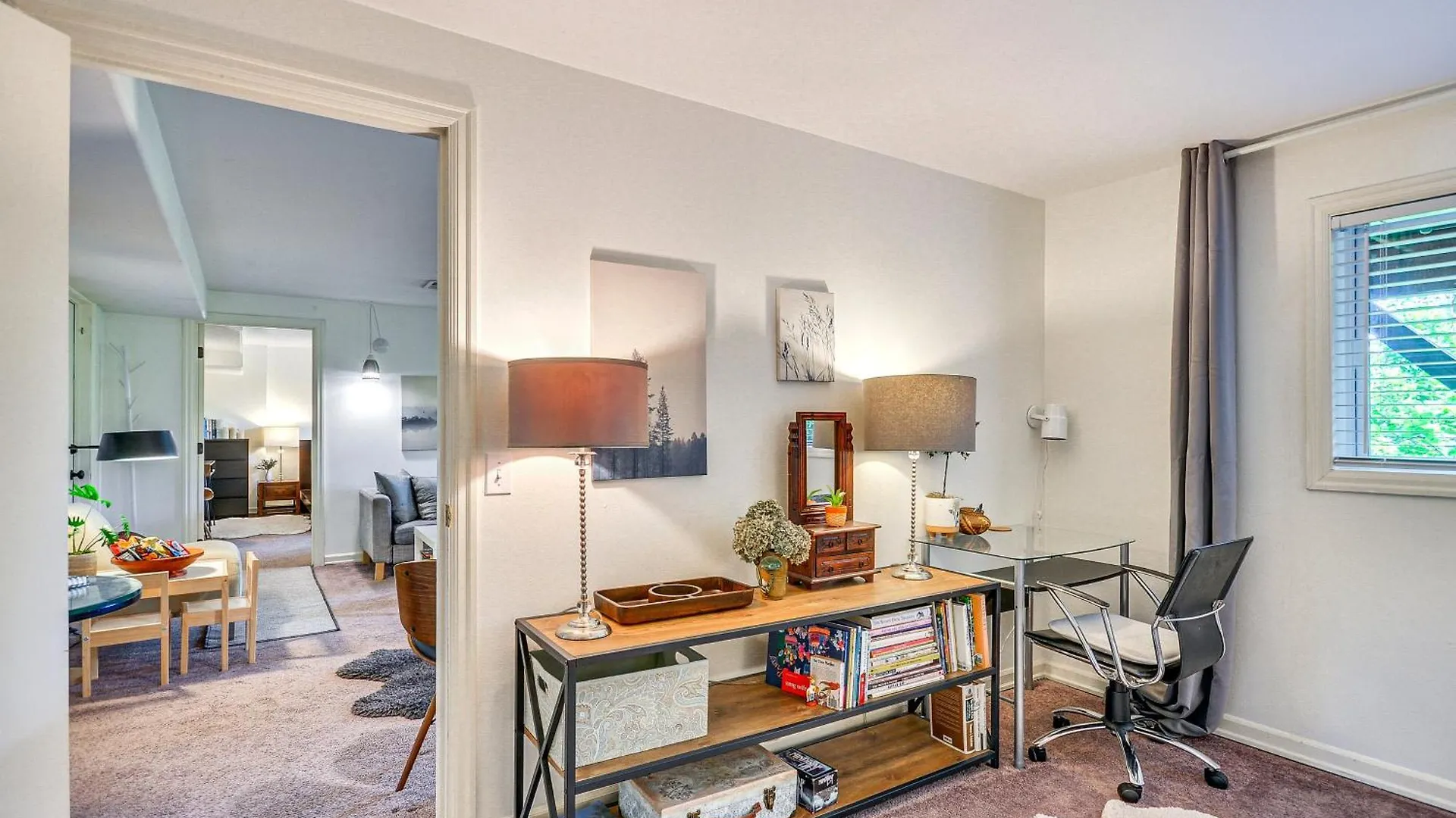 Lush Portland Flat With Fire Pit, 4 Mi To Dtwn! 아파트 미국