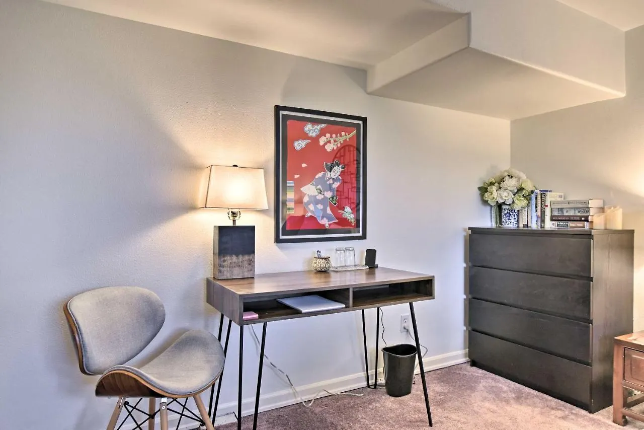 Lush Portland Flat With Fire Pit, 4 Mi To Dtwn! Apartment 0*,  United States